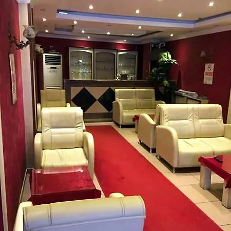 Red White Hotel Istanboel